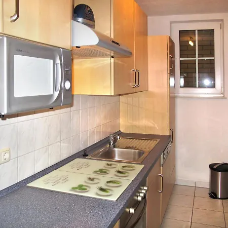 Waldstrasse-1 *